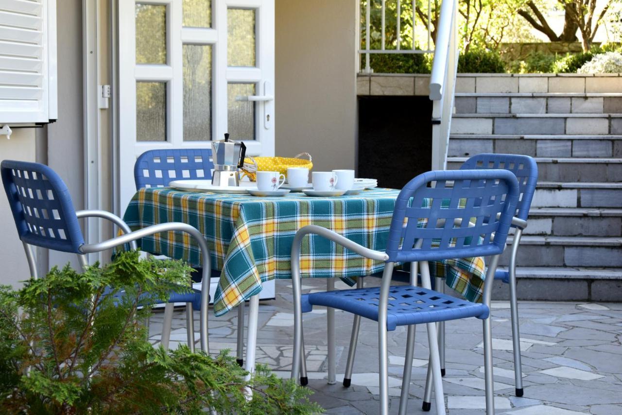 MiraMar Gardenn Apartmment Banjol Extérieur photo