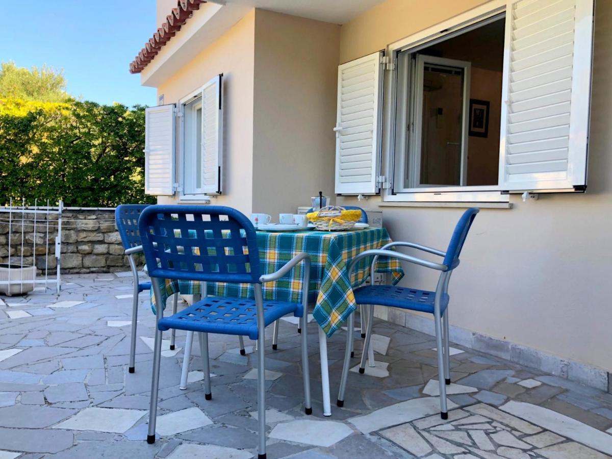 MiraMar Gardenn Apartmment Banjol Extérieur photo